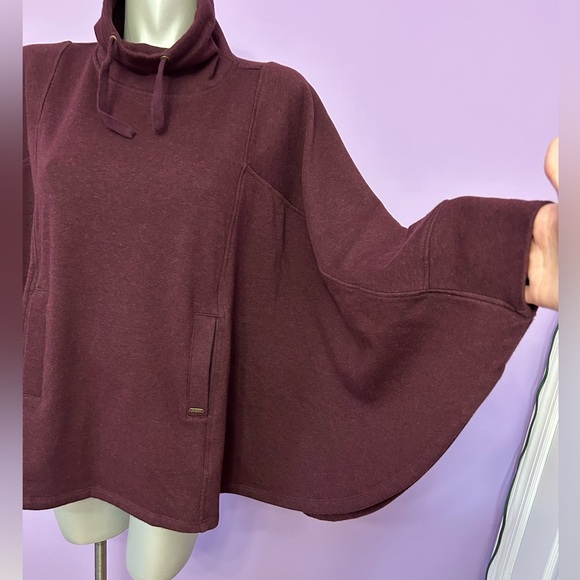 UGG Charlynne Poncho Drawstring Funnel Neck Pouch Pocket Burgundy Maroon sz XS/S - Picture 5 of 14